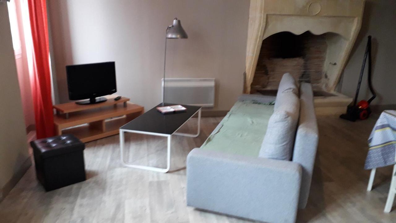 Laconciergeriejonzac, Residence Georgeon Buitenkant foto